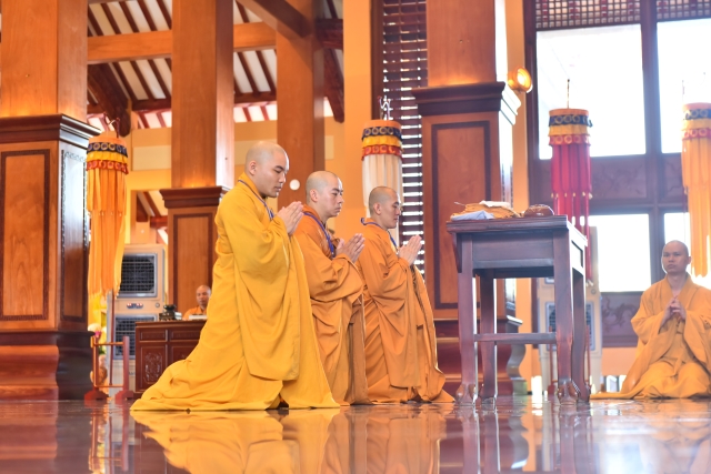 Đại giới đàn Trí Tịnh: Lễ truyền giới Tỳ-kheo tại giới trường Việt Nam Quốc Tự