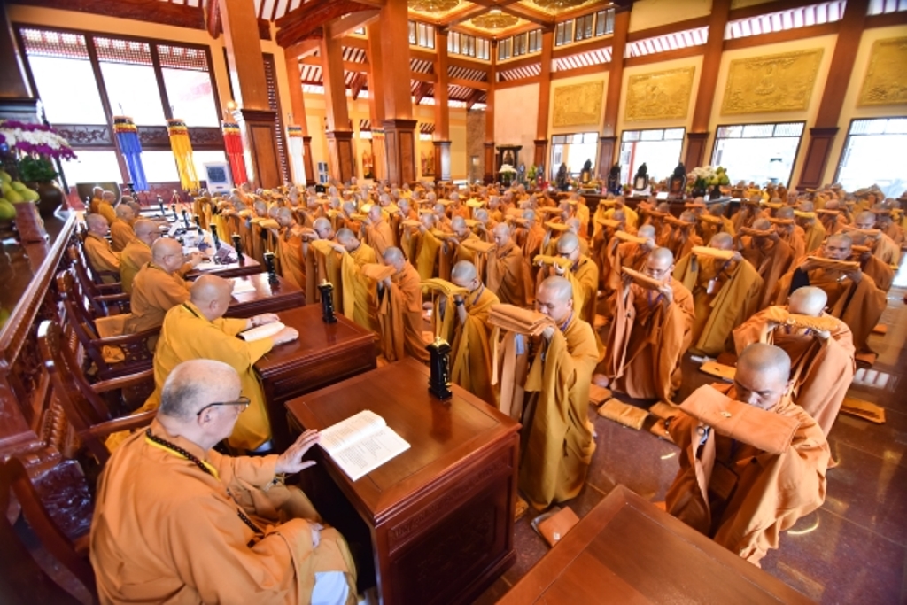 Đại giới đàn Trí Tịnh: Lễ truyền giới Tỳ-kheo tại giới trường Việt Nam Quốc Tự