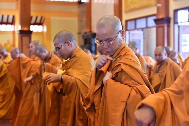 Đại giới đàn Trí Tịnh: Lễ truyền giới Tỳ-kheo tại giới trường Việt Nam Quốc Tự