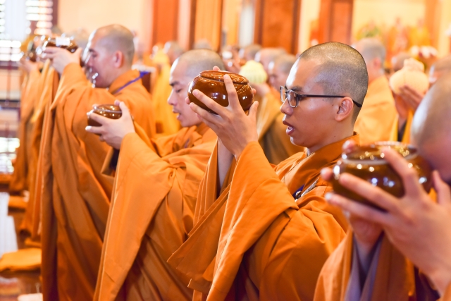 Đại giới đàn Trí Tịnh: Lễ truyền giới Tỳ-kheo tại giới trường Việt Nam Quốc Tự