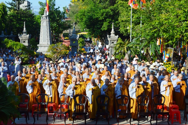 Khánh Hòa: Trang nghiêm cử  hành Đại lễ Phật Đản PL.2562