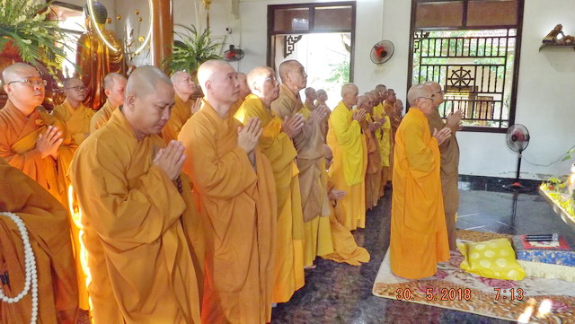 Phật giáo thị xã Ninh Hòa tác pháp an cư
