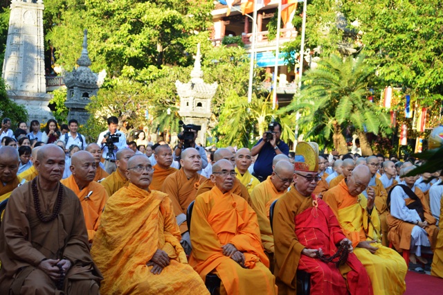 Khánh Hòa: Trang nghiêm cử  hành Đại lễ Phật Đản PL.2562