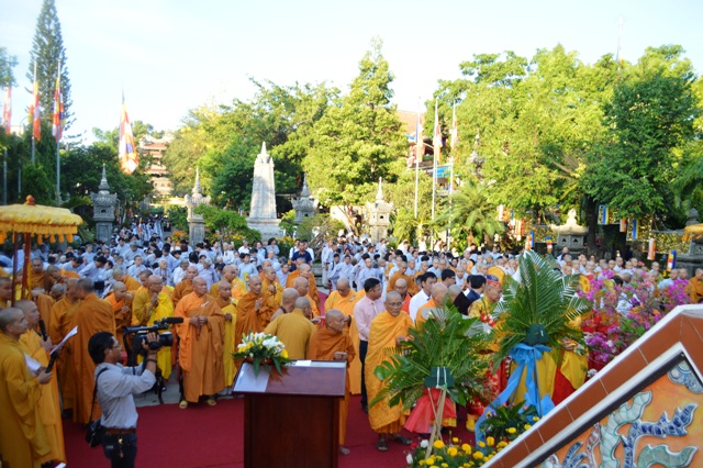 Khánh Hòa: Trang nghiêm cử  hành Đại lễ Phật Đản PL.2562