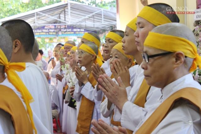 Cung tiễn kim quan TT. Thích Thiện Minh về Vĩnh Long