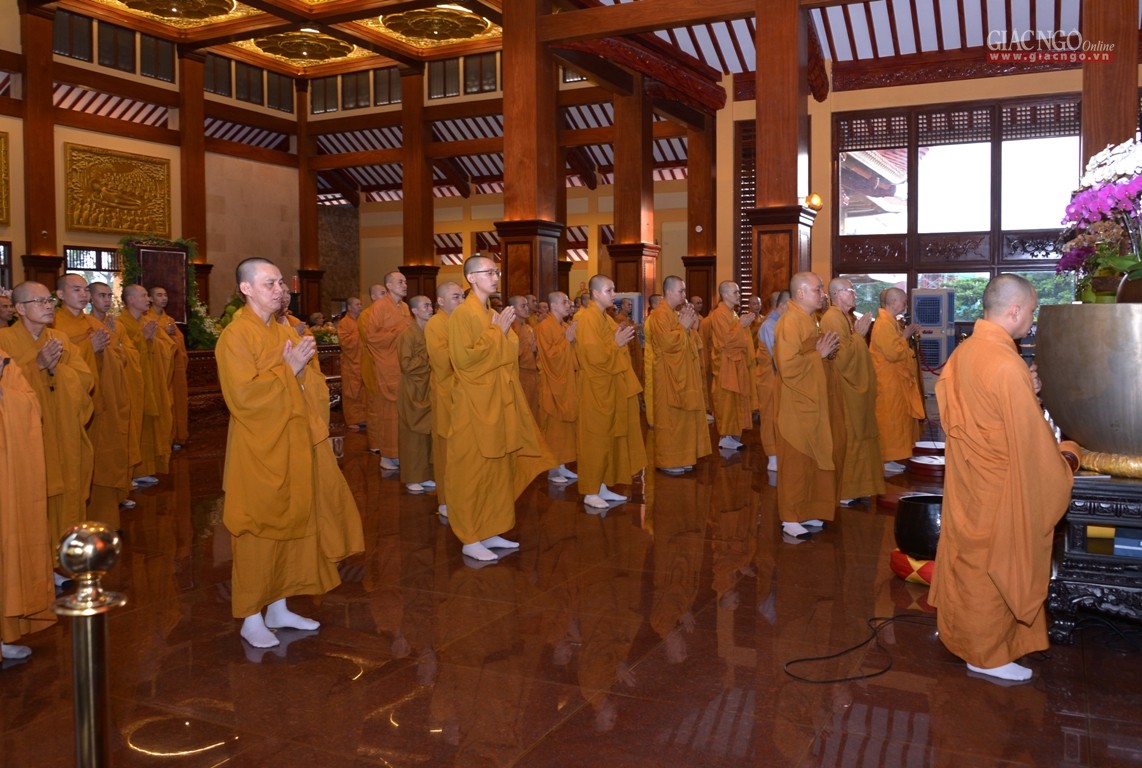 Lễ vía Bồ-tát Quan Âm và Quy y Tam bảo tại Việt Nam Quốc Tự