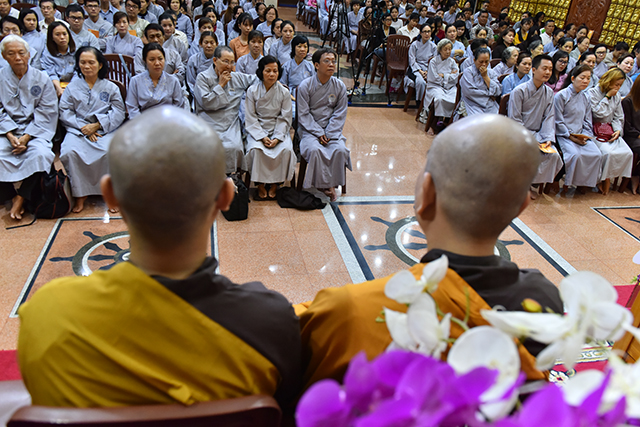 Chùa Giác Ngộ: Lễ Sám Hối &amp; Thuyết giảng KỸ NĂNG PHÁT TRIỂN TRÍ TUỆ CẢM XÚC (12-07-2018) - TT THÍCH NHẬT TỪ