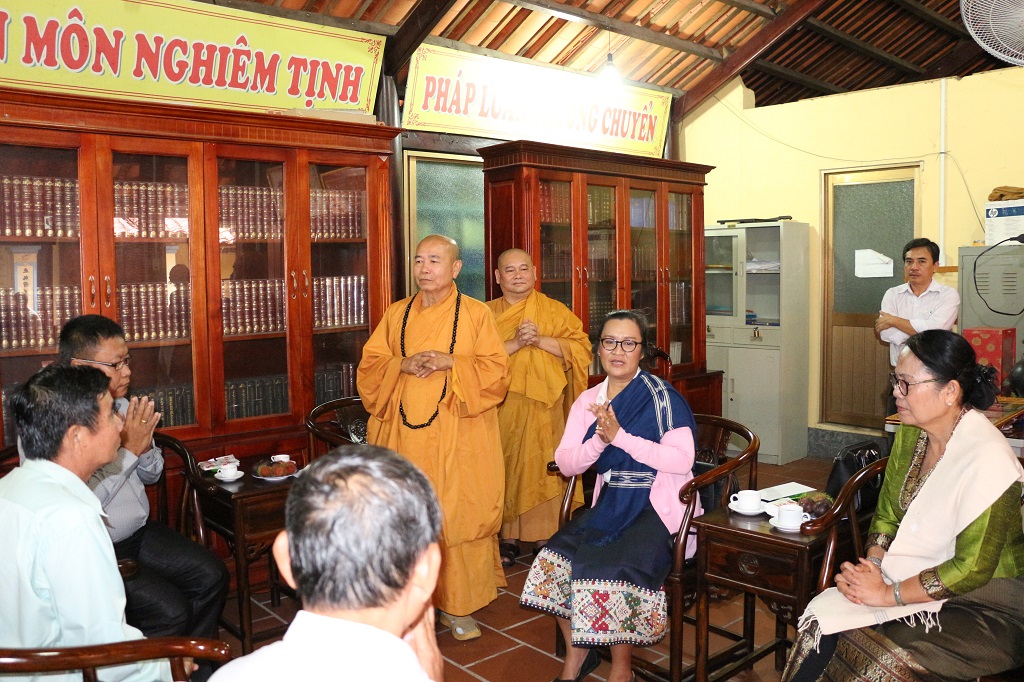 Bình Dương: Ban Trị sự GHPGVN tỉnh tiếp và làm việc với đoàn UBMTTQ xây dựng Lào, tỉnh Champasak