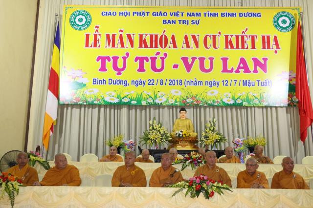 Bình Dương: Lễ Bế giảng khóa An cư kiết hạ tại chùa Hội Khánh
