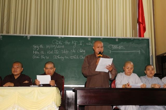 Bình Dương: Tăng Ni sinh Trường Trung Cấp Phật Học khóa IV thi học kỳ II, năm II