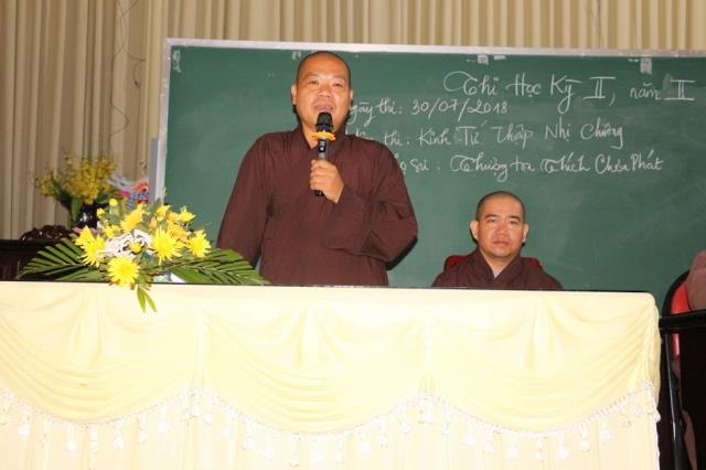 Bình Dương: Tăng Ni sinh Trường Trung Cấp Phật Học khóa IV thi học kỳ II, năm II