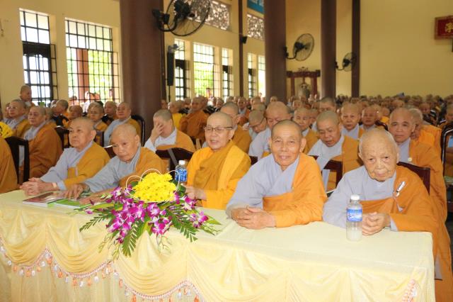 Bình Dương: Lễ Bế giảng khóa An cư kiết hạ tại chùa Hội Khánh