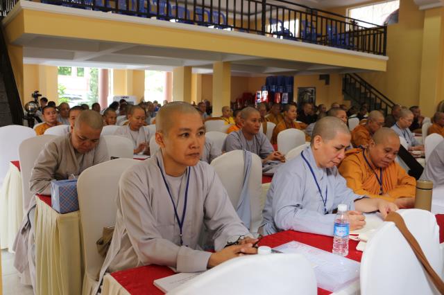 Bình Dương: Buổi Chia Sẻ Về Khái Niệm Một Số Quy Tắc Trong Quản Lý Hành Chánh