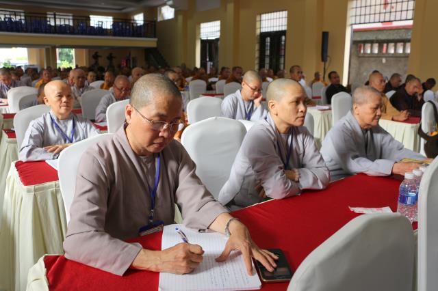 Bình Dương: Buổi Chia Sẻ Về Khái Niệm Một Số Quy Tắc Trong Quản Lý Hành Chánh