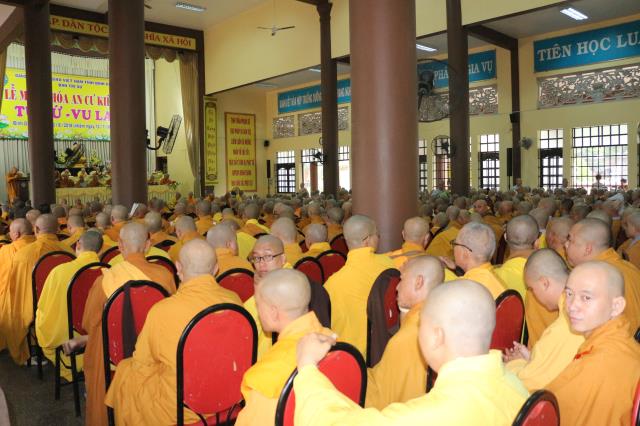 Bình Dương: Lễ Bế giảng khóa An cư kiết hạ tại chùa Hội Khánh