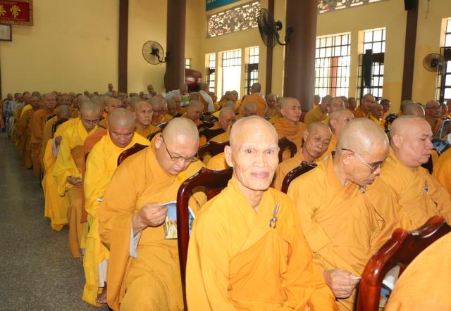 Bình Dương: Lễ Bế giảng khóa An cư kiết hạ tại chùa Hội Khánh