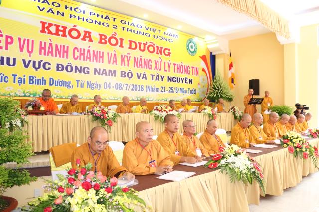 BD: Khai mạc khóa bồi dưỡng nghiệp vụ hành chánh và kỹ năng xử lý thông tin