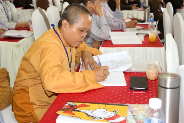 Bình Dương: ĐĐ. Thích An Đạt chia sẻ về &quot; Nghiệp vụ báo chí Phật Giáo &quot;