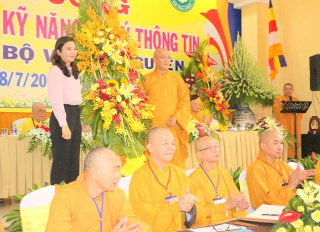 BD: Khai mạc khóa bồi dưỡng nghiệp vụ hành chánh và kỹ năng xử lý thông tin