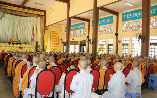 Bình Dương: Buổi pháp thoại của HT. Thích Giác Toàn