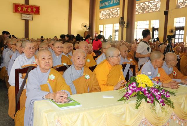 Bình Dương: Lễ Bế giảng khóa An cư kiết hạ tại chùa Hội Khánh
