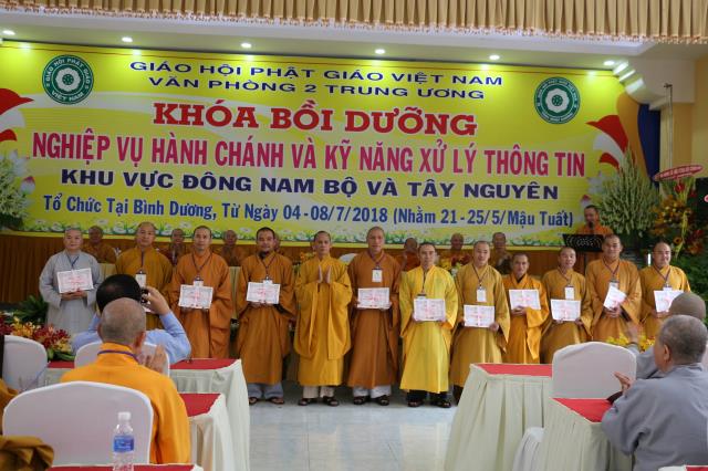 Bình Dương: Bế Mạc Khóa Bồi Dưỡng Nghiệp Vụ Hành Chánh Và Kỹ Năng Xử Lý Thông Tin
