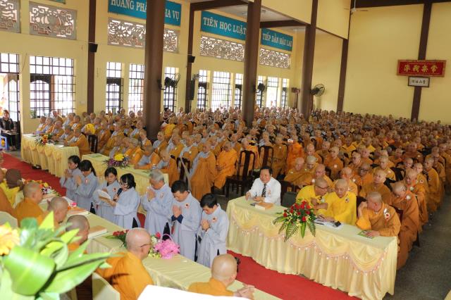Bình Dương: Lễ Bế giảng khóa An cư kiết hạ tại chùa Hội Khánh