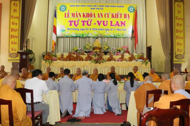 Bình Dương: Lễ Bế giảng khóa An cư kiết hạ tại chùa Hội Khánh