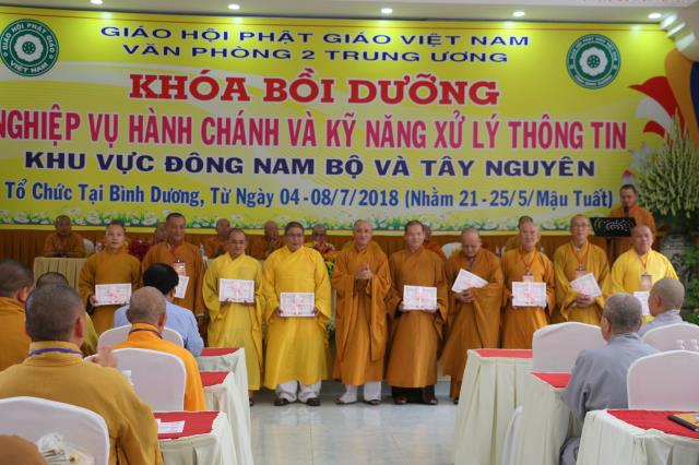 Bình Dương: Bế Mạc Khóa Bồi Dưỡng Nghiệp Vụ Hành Chánh Và Kỹ Năng Xử Lý Thông Tin