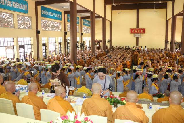 Bình Dương: Lễ Bế giảng khóa An cư kiết hạ tại chùa Hội Khánh