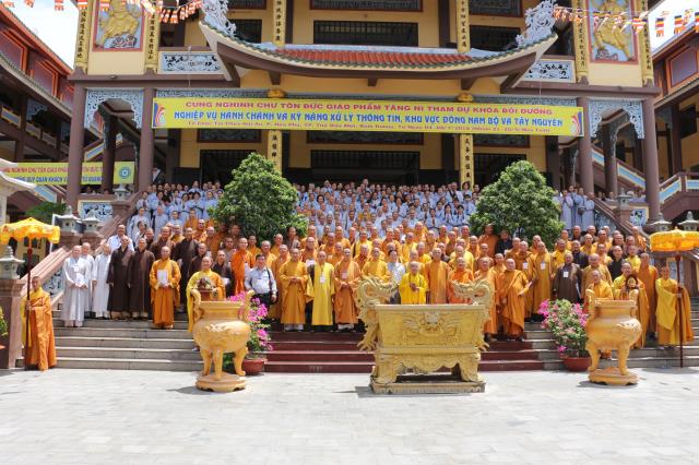 Bình Dương: Bế Mạc Khóa Bồi Dưỡng Nghiệp Vụ Hành Chánh Và Kỹ Năng Xử Lý Thông Tin