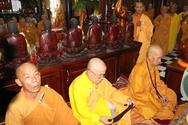 Bình Dương: Lễ Bế giảng khóa An cư kiết hạ tại chùa Hội Khánh