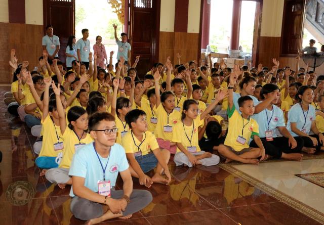 BTS Phật giáo huyện Bàu Bàng khai mạc khoá tu mùa hè dành cho thanh thiếu niên Phật tử.