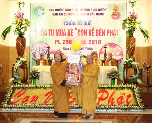 BTS Phật giáo huyện Bàu Bàng khai mạc khoá tu mùa hè dành cho thanh thiếu niên Phật tử.