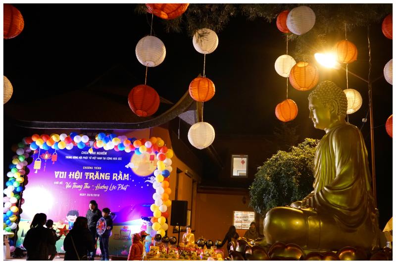 Đêm hội trăng rằm