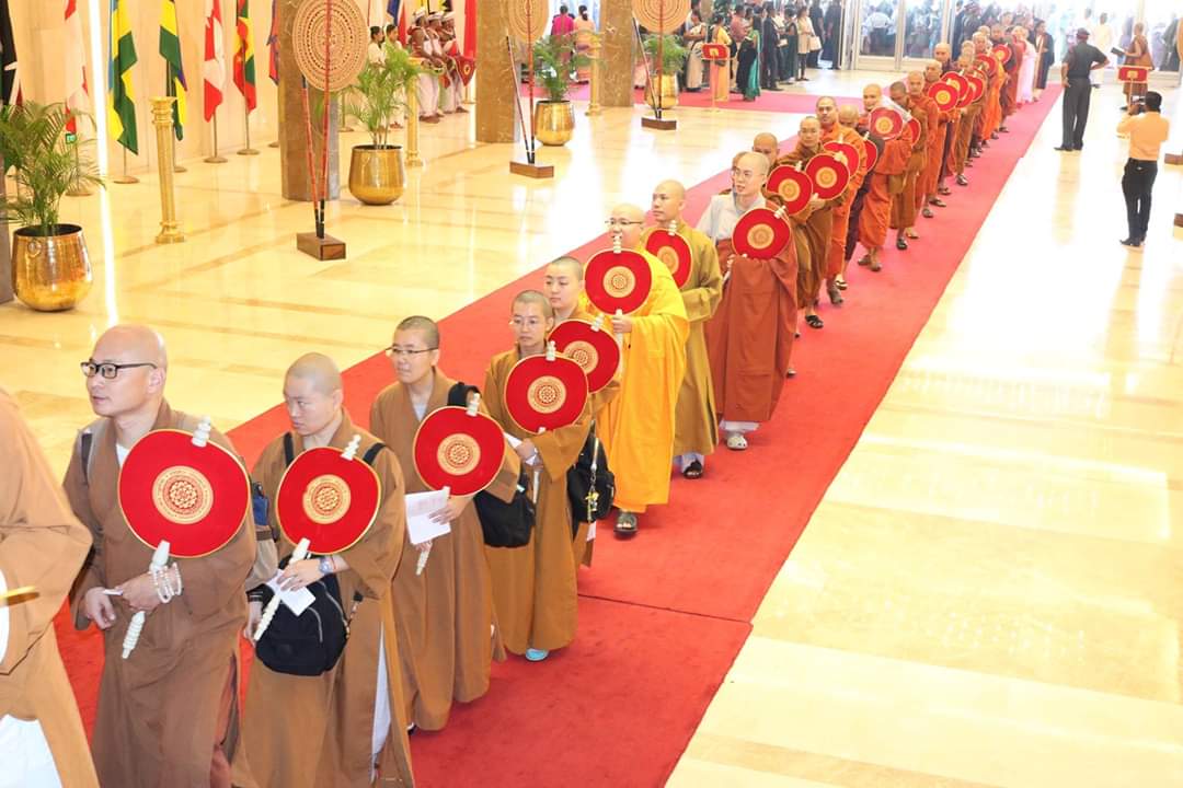 Tăng Ni sinh Việt Nam du học tại Sri Lanka tốt nghiệp các học phần Tiến Sĩ và Thạc Sĩ tại trường Đại Học Kelaniya
