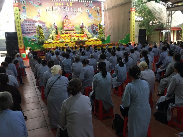 Thái Bình:  Đại lễ vía Phật A Di Đà tại chùa Từ Xuyên