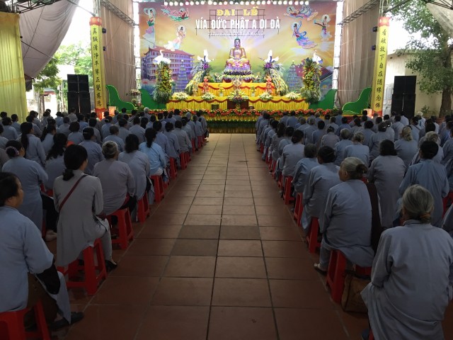 Thái Bình:  Đại lễ vía Phật A Di Đà tại chùa Từ Xuyên