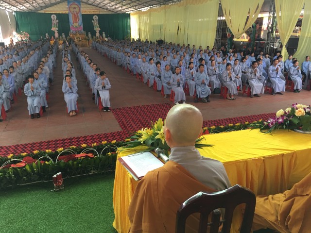 Thái Bình:  Đại lễ vía Phật A Di Đà tại chùa Từ Xuyên