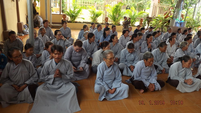 Khánh Hoà: Chùa Minh Đức tổ chức khóa tu cuối năm và tặng quà Tết