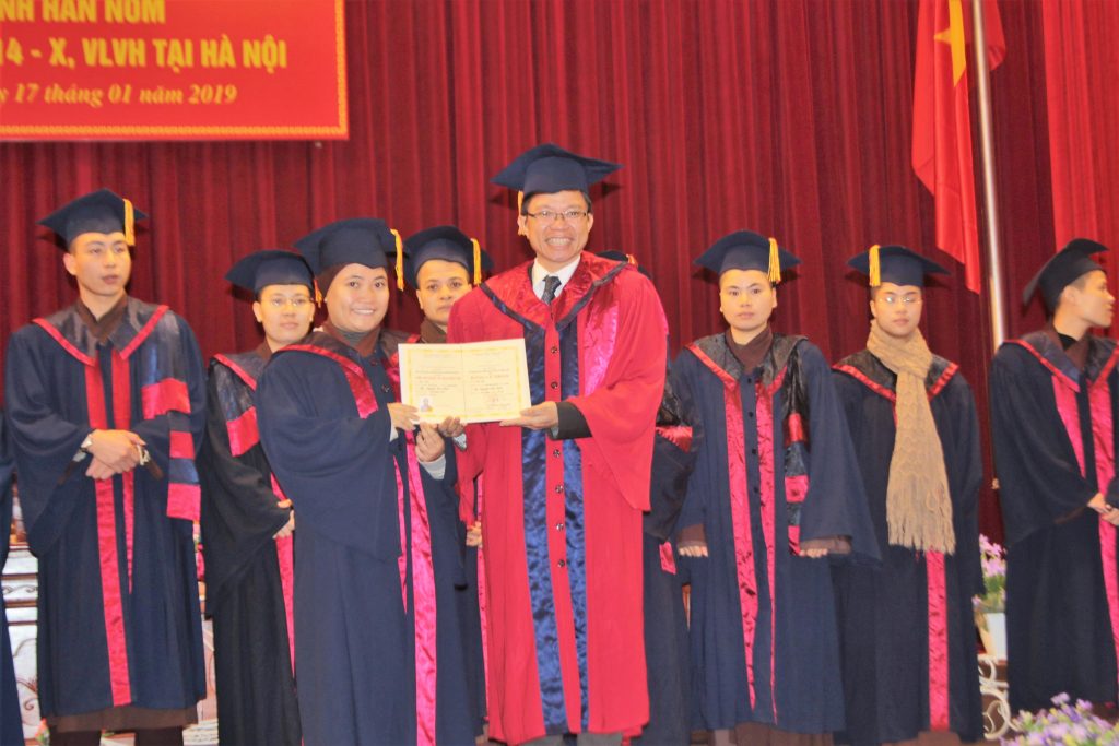 Hà Nội: Lễ tốt nghiệp và Trao Bằng Cử nhân Khoa học ngành Hán Nôm