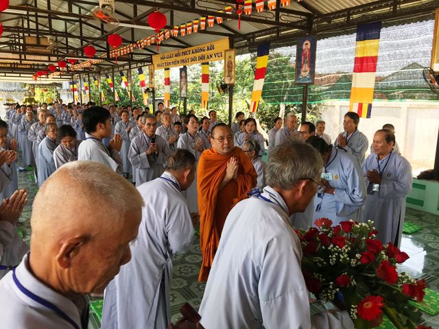 Khánh Hòa: Chùa Sắc tứ Minh Thiện Tổng Kết Khóa  tu Niệm Phật Một Ngày An lạc