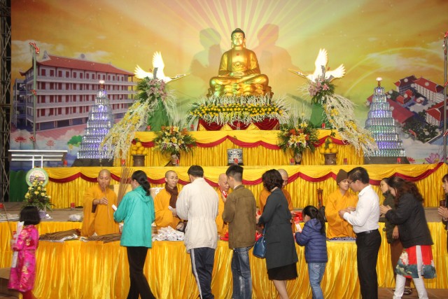 Thái Bình:Không khí đón Tết Kỷ Hợi tại chùa Từ Xuyên