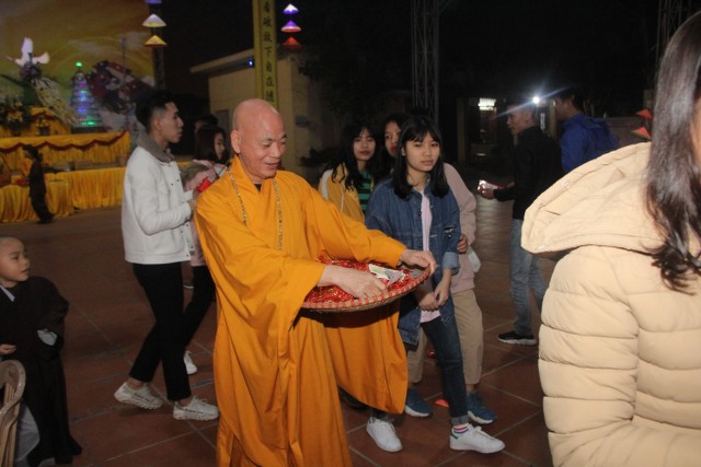 Thái Bình:Không khí đón Tết Kỷ Hợi tại chùa Từ Xuyên