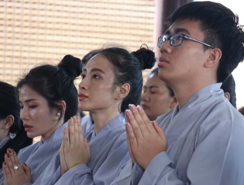 TP.Hồ Chí Minh : Hơn 200 Phật tử Quy y Tam Bảo tại Quan Âm Tu Viện