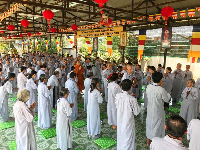 Khánh Hòa: Chùa Sắc tứ Minh Thiện Tổng Kết Khóa  tu Niệm Phật Một Ngày An lạc