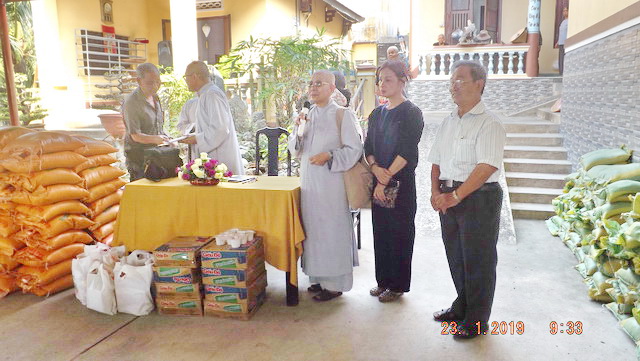 Khánh Hòa: Từ thiện Thiện Tâm tặng quà Tết