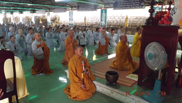 Chùa Linh Sơn Pháp Ấn khai khóa tu niệm Phật đầu năm Kỷ Hợi