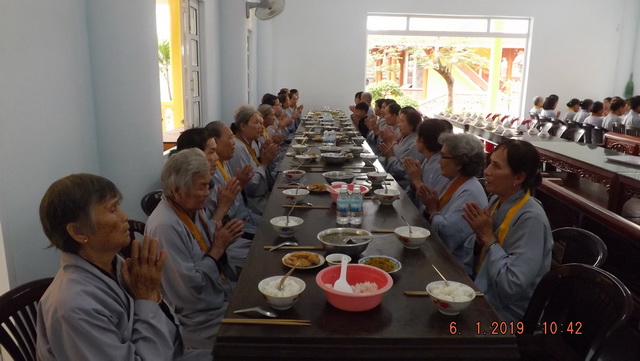Khánh Hòa: Đạo tràng Bát quan trai chùa Đức Hòa tổng kết cuối năm Mậu Tuất