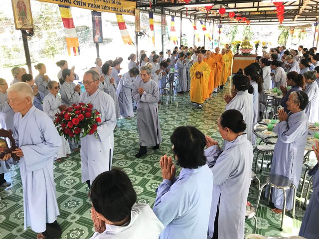 Khánh Hòa: Chùa Sắc tứ Minh Thiện Tổng Kết Khóa  tu Niệm Phật Một Ngày An lạc